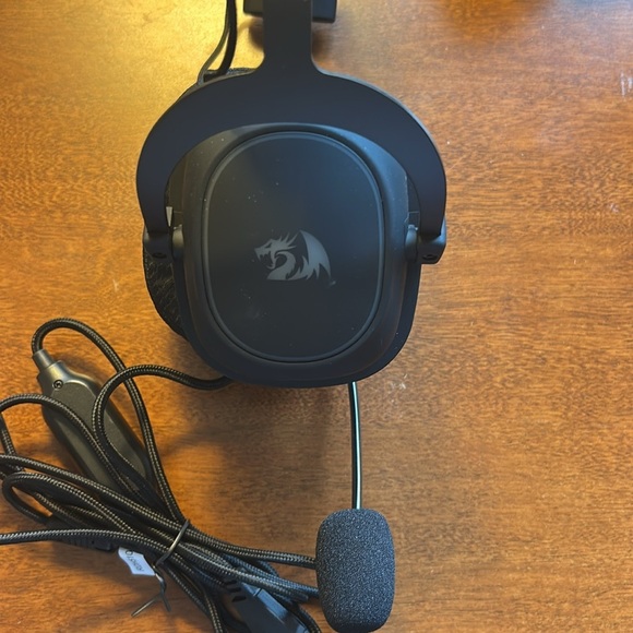 NWB Redragon Zues X Gaming Headset - Picture 9 of 9